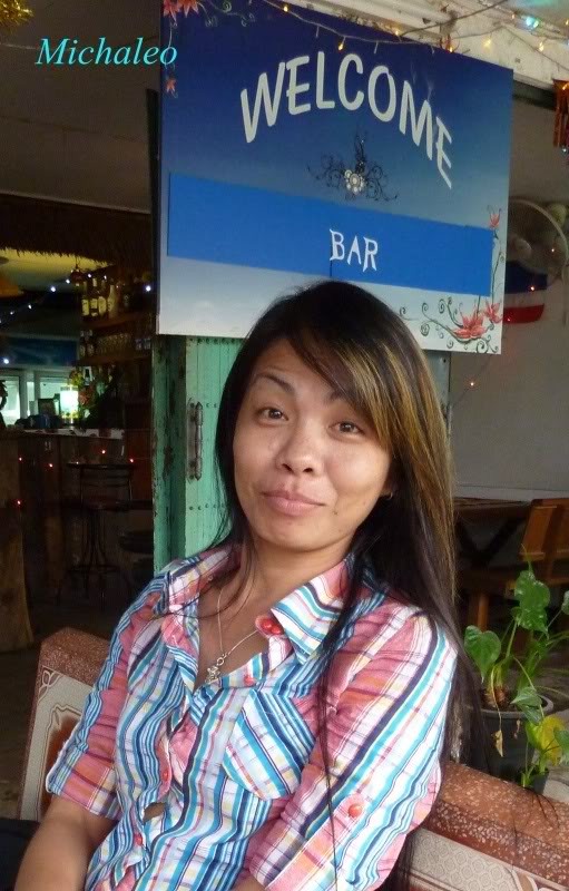 aBargirl02.jpg