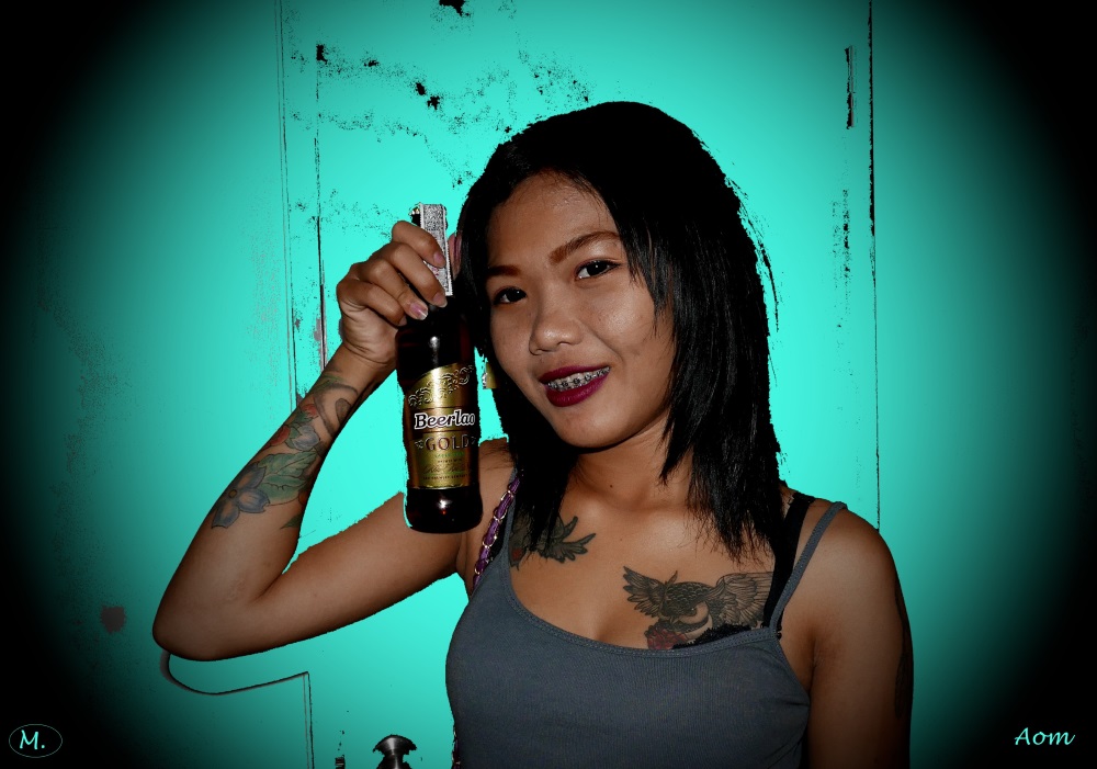 Aom Beerlao.JPG