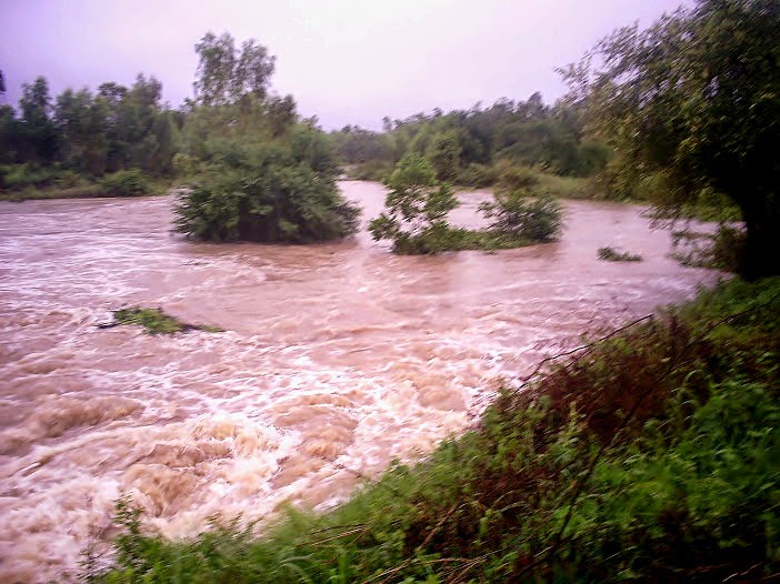 Unwetter im Isaan 2.JPG