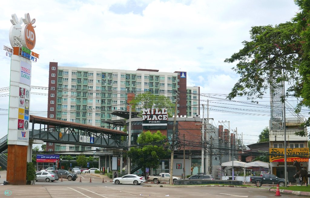 Lumpini 1.JPG