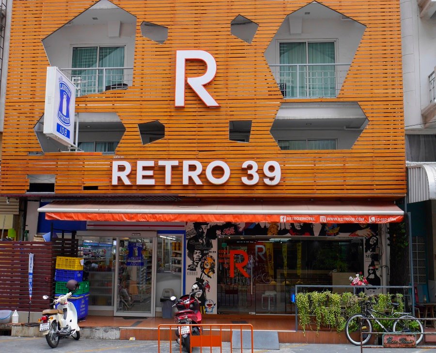 Retro 39 12.JPG