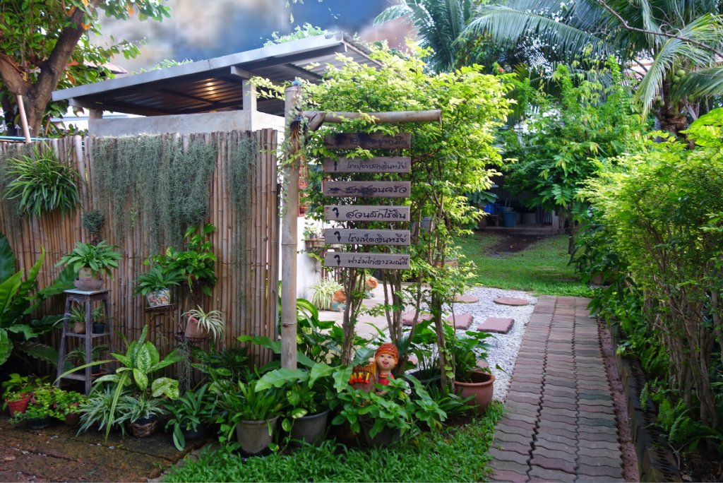 Baan Mai Khao 8.JPG
