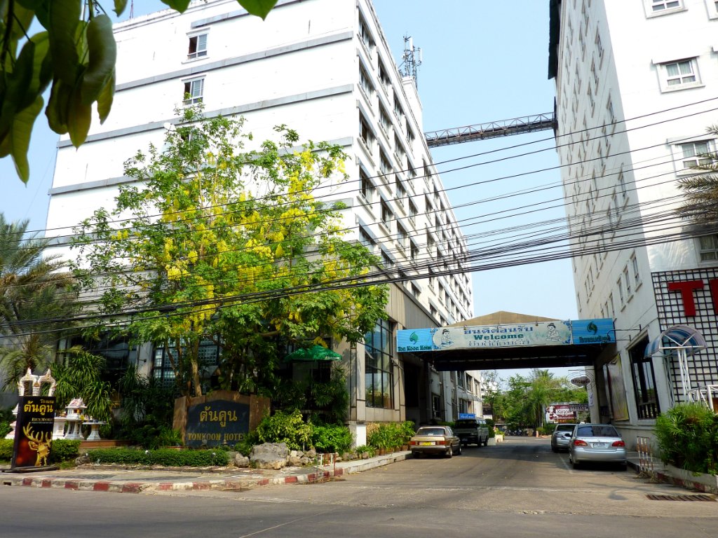 Ton Koon 02.jpg