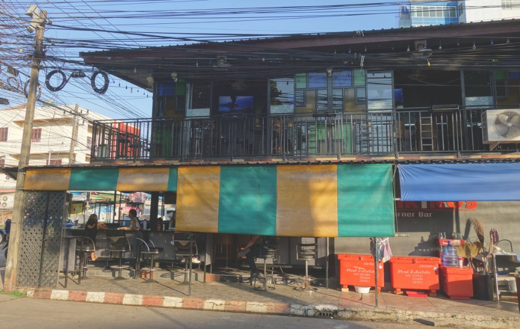Viking Bar.JPG
