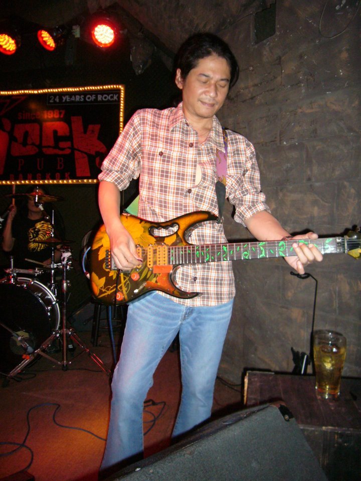 rock2.jpg