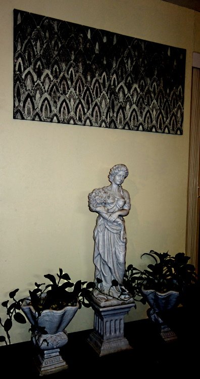 305 b.JPG