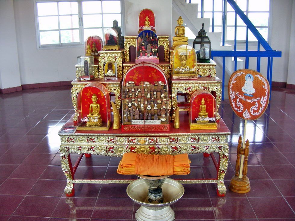 Korat-Wat-Ban-Ma-Rum-05.jpg