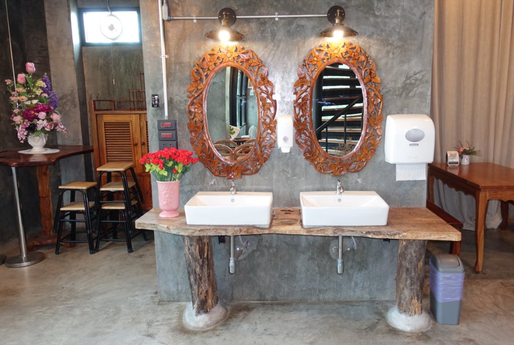 GG Bistro 6.JPG