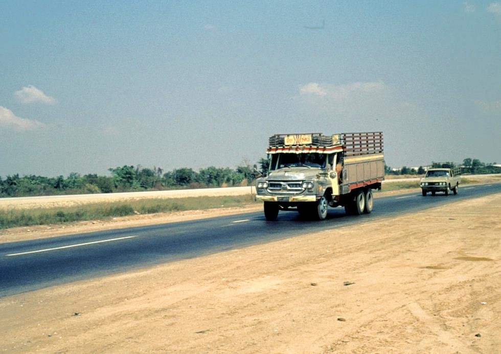 Strasse_nach_Pattaya_N_3_1969.jpg