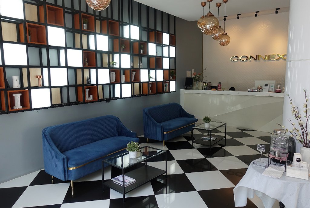 Connex Lounge 1.JPG